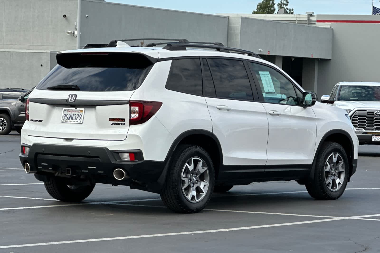 Thumbnail: 2023 Honda Passport - 2