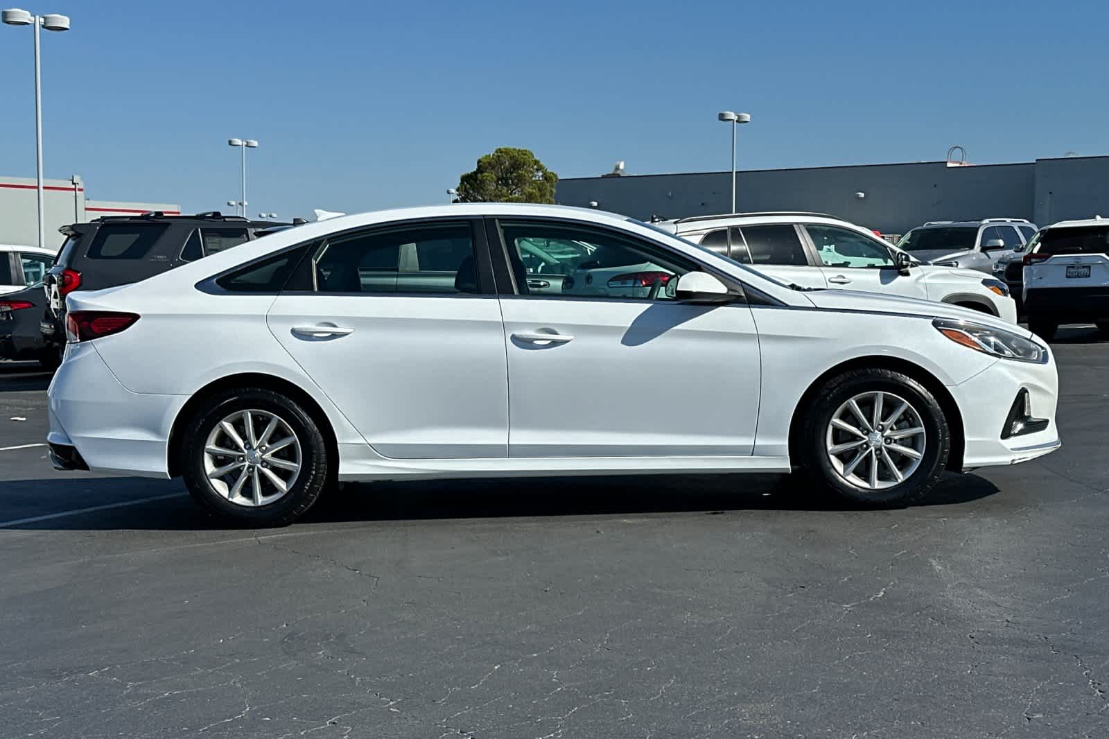 Thumbnail: 2018 Hyundai Sonata - 6