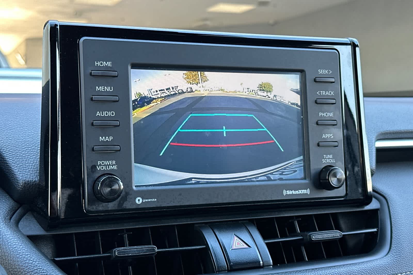 Thumbnail: 2020 Toyota RAV4 - 21