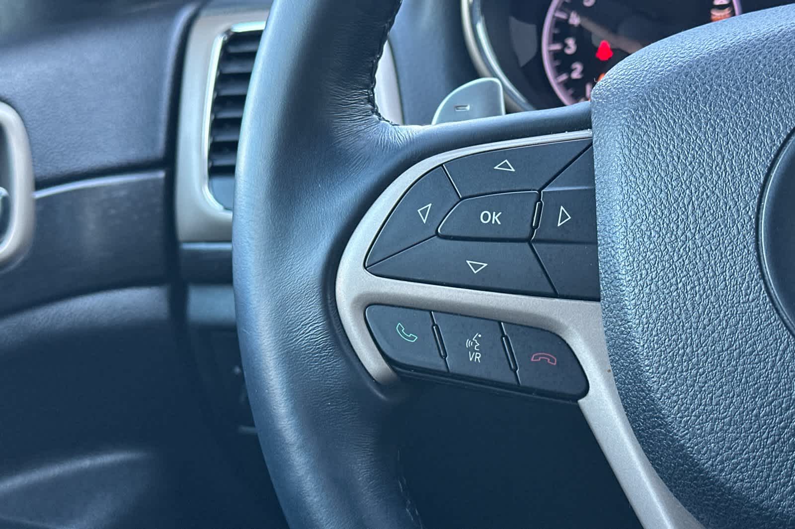 Thumbnail: 2017 Jeep Grand Cherokee - 26