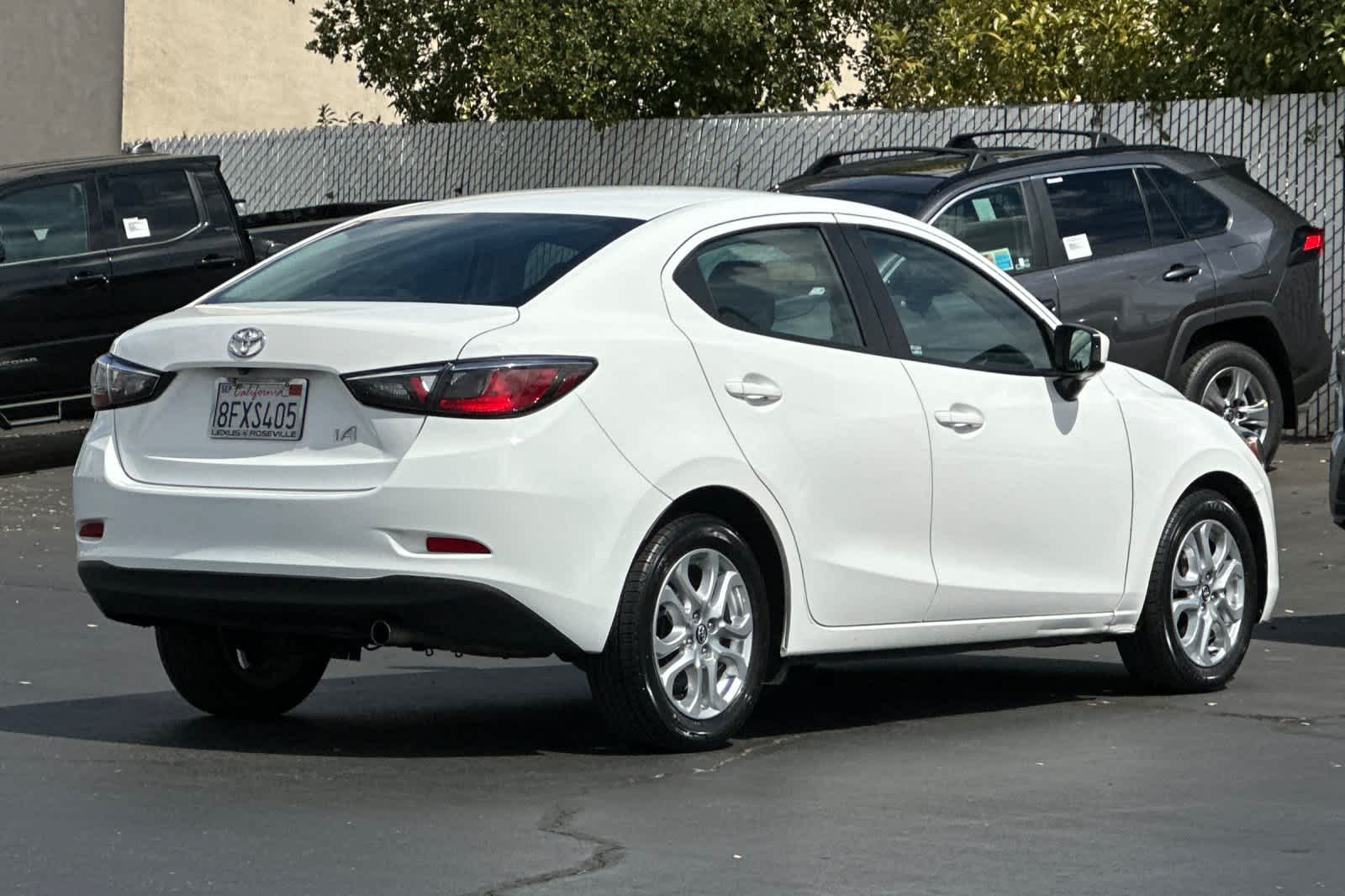 Thumbnail: 2018 Toyota Yaris iA - 2