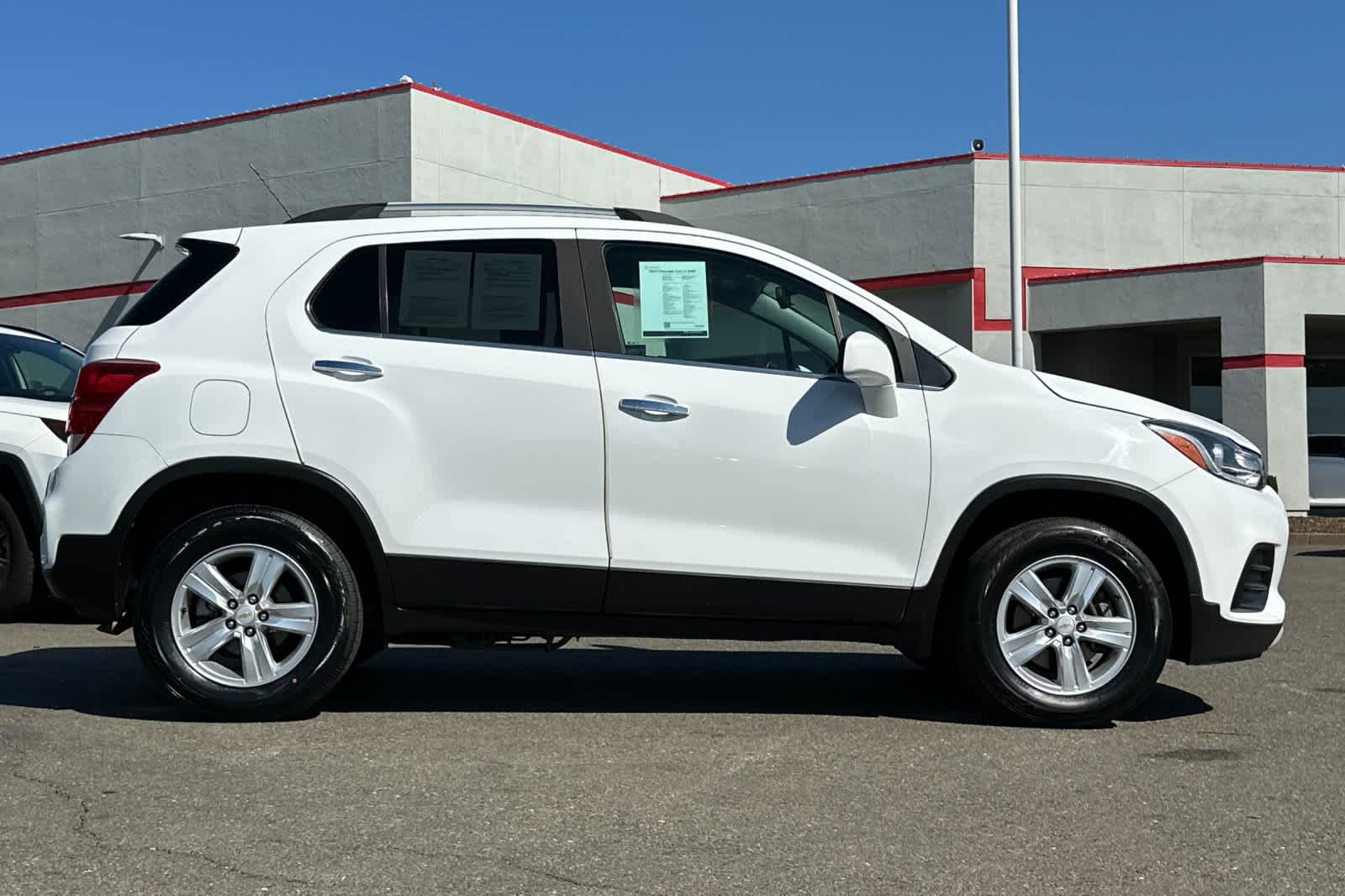Thumbnail: 2019 Chevrolet Trax - 6