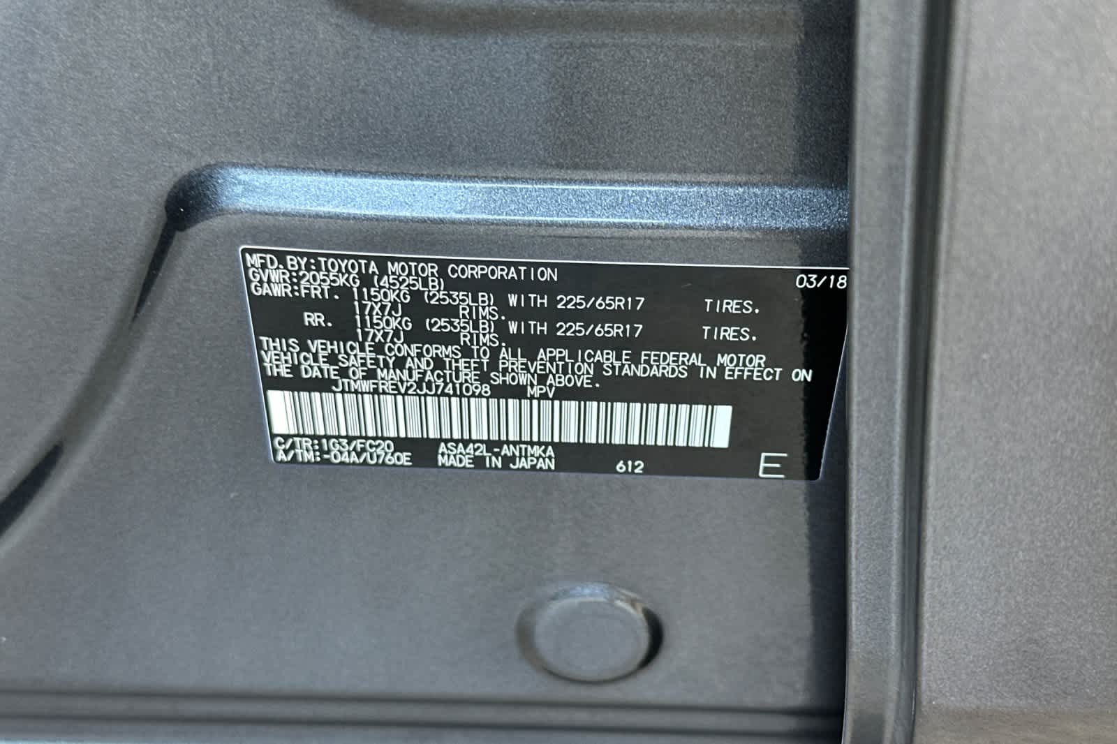 Thumbnail: 2018 Toyota RAV4 - 33