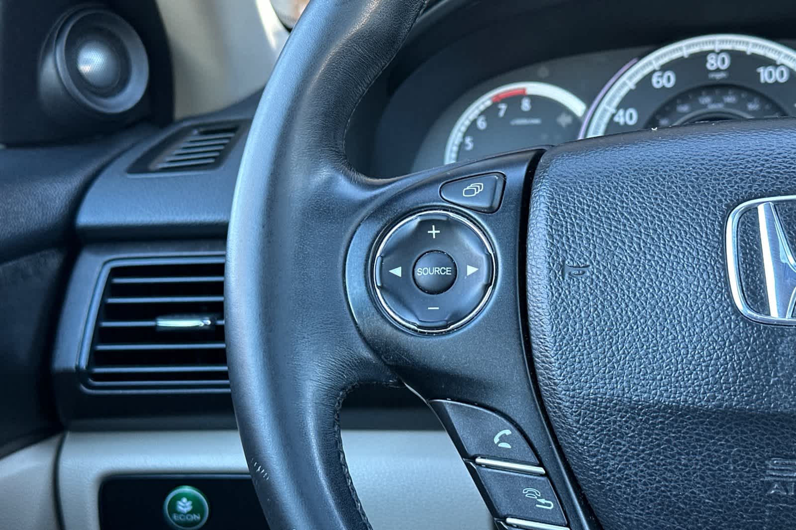 Thumbnail: 2015 Honda Accord - 26