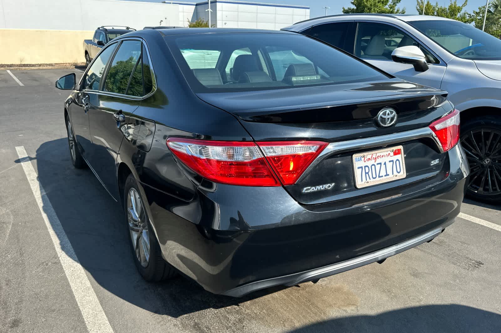 Thumbnail: 2016 Toyota Camry - 4