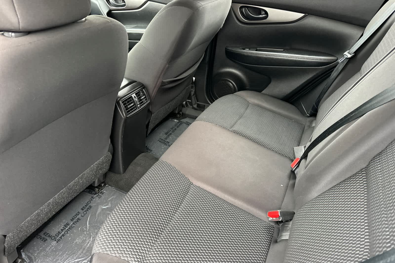 Thumbnail: 2022 Nissan Rogue Sport - 4