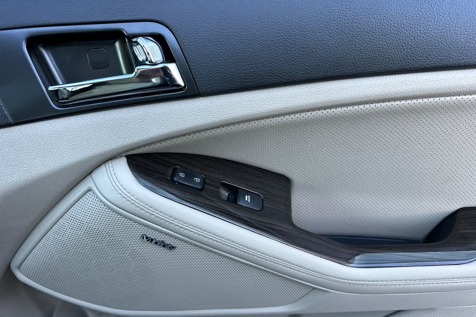 Thumbnail: 2013 Kia Optima - 18