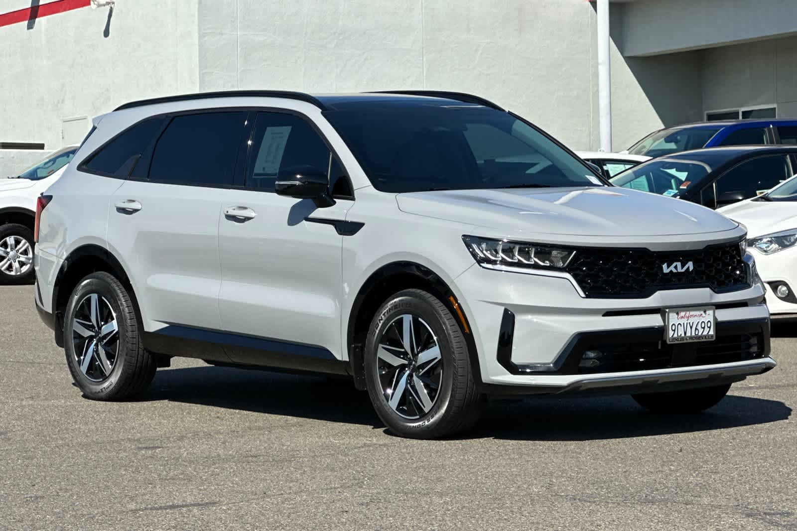 Thumbnail: 2022 Kia Sorento - 5