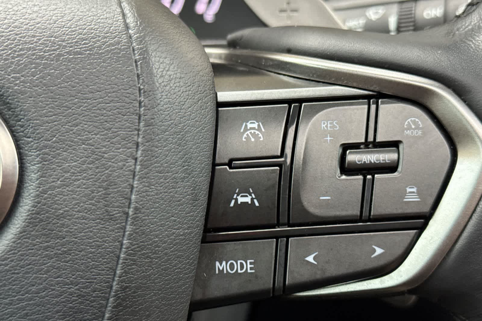 Thumbnail: 2023 Lexus RX - 27