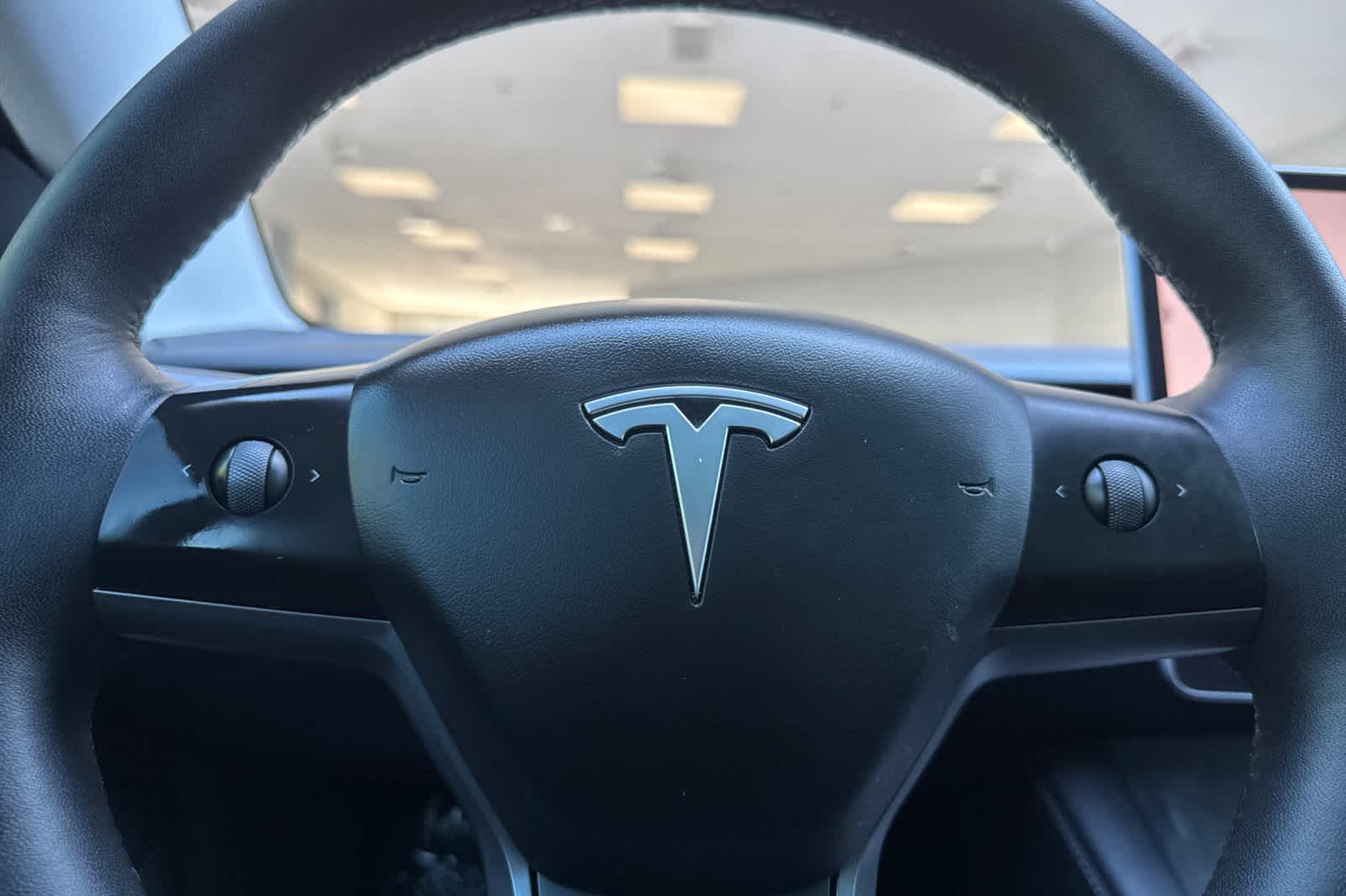 Thumbnail: 2023 Tesla Model 3 - 23