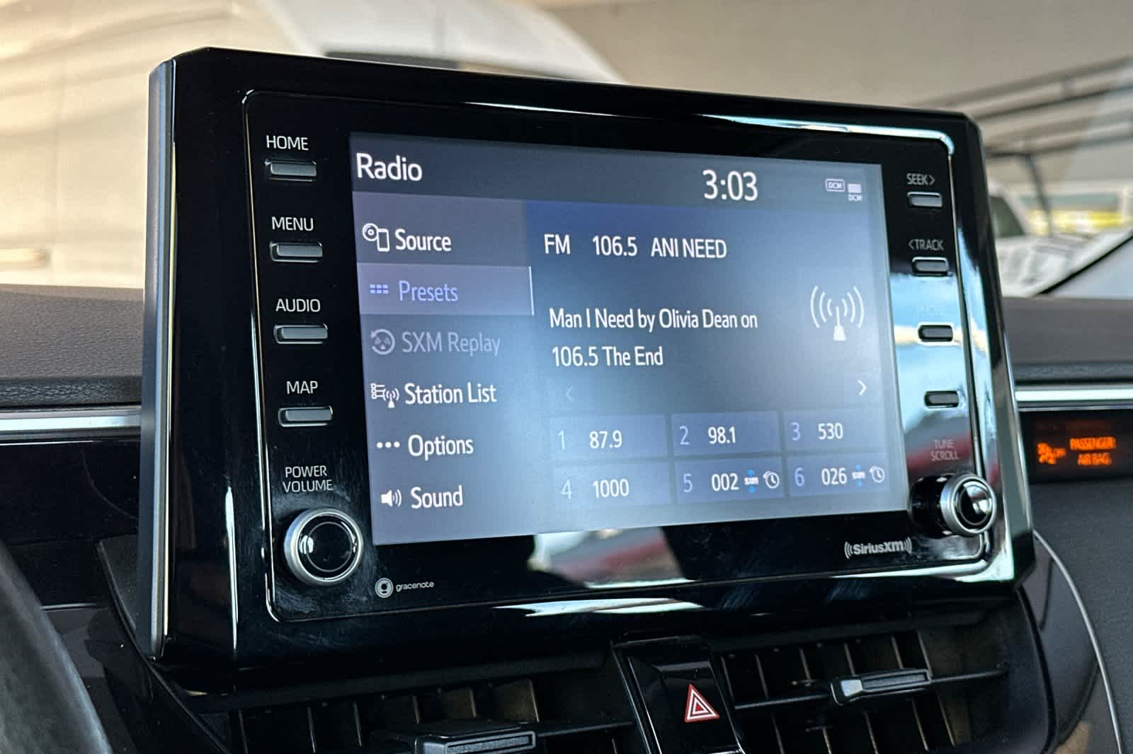 Thumbnail: 2022 Toyota Corolla - 18