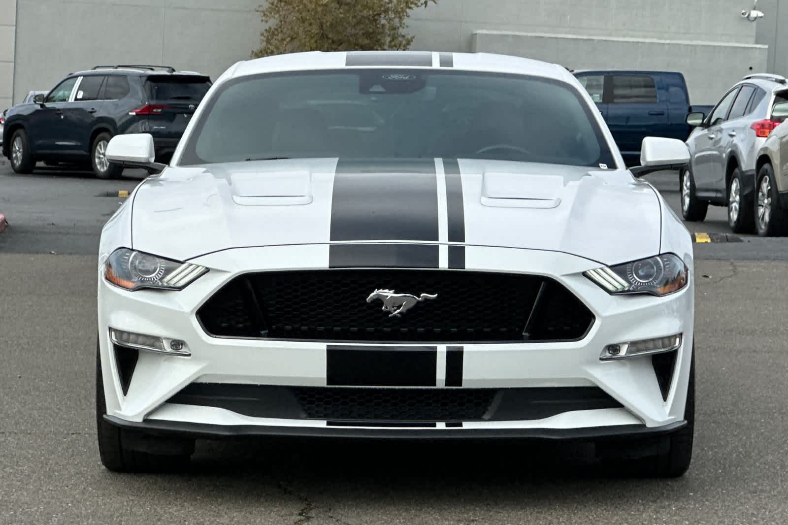 Thumbnail: 2022 Ford Mustang - 9