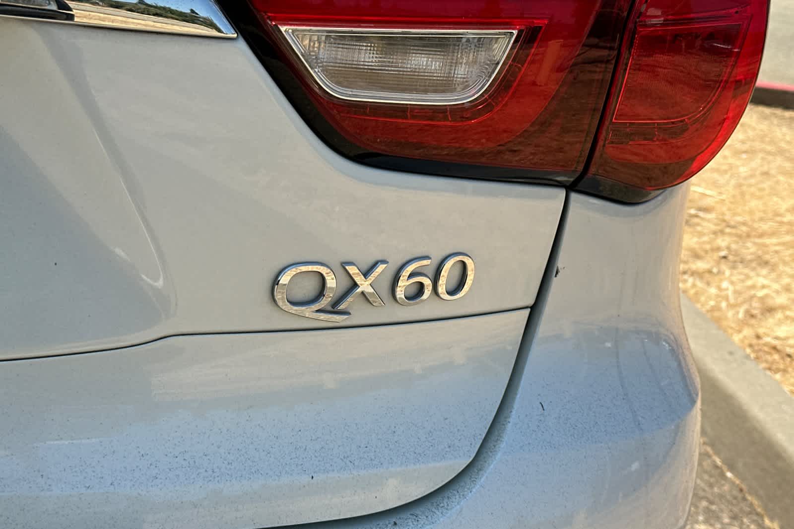 Thumbnail: 2016 INFINITI QX60 - 7