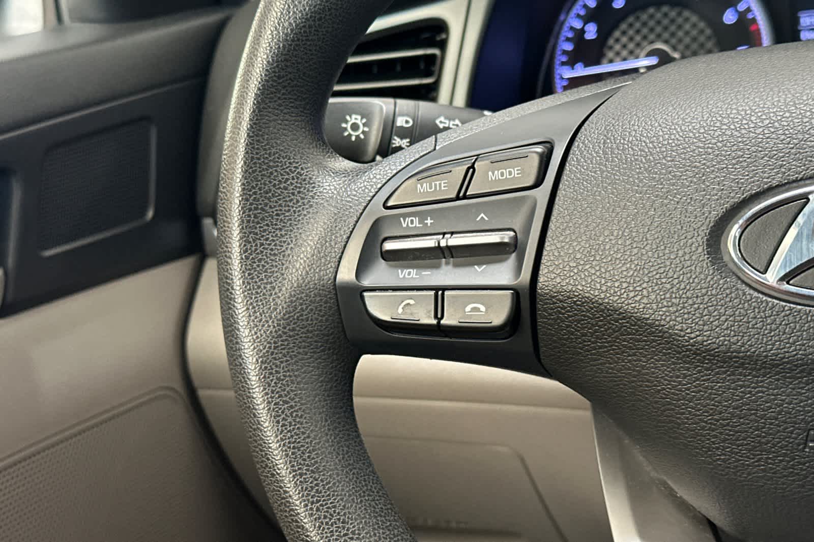 Thumbnail: 2020 Hyundai Elantra - 23