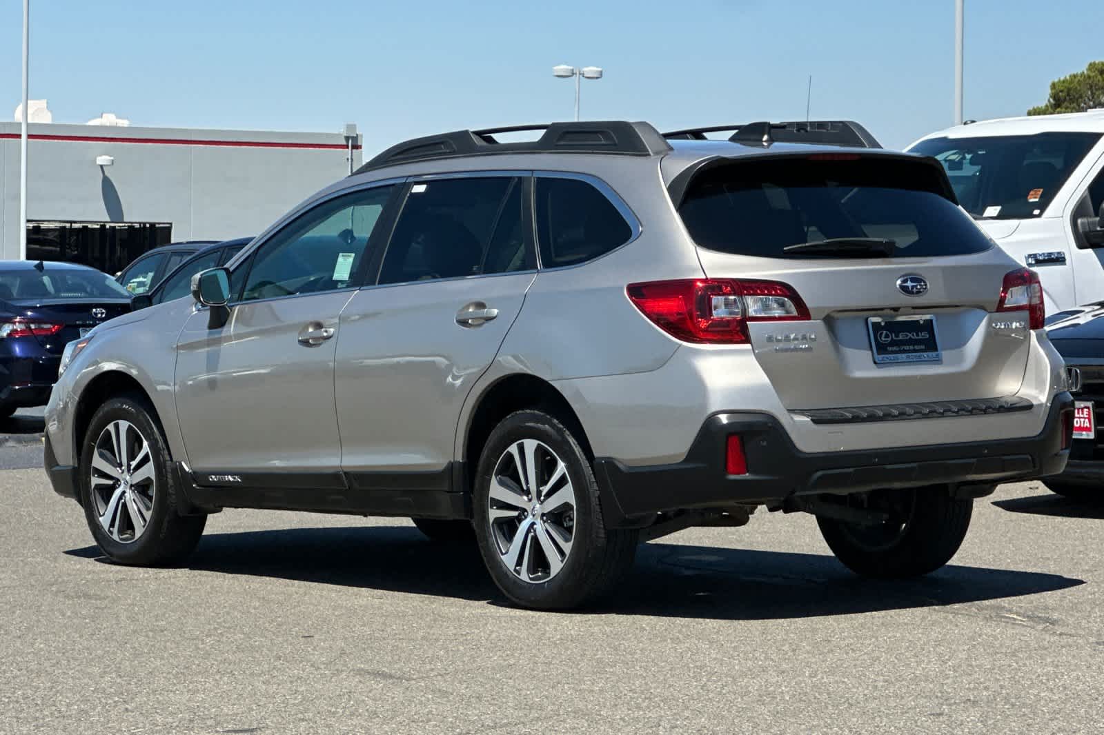 Thumbnail: 2018 Subaru Outback - 7