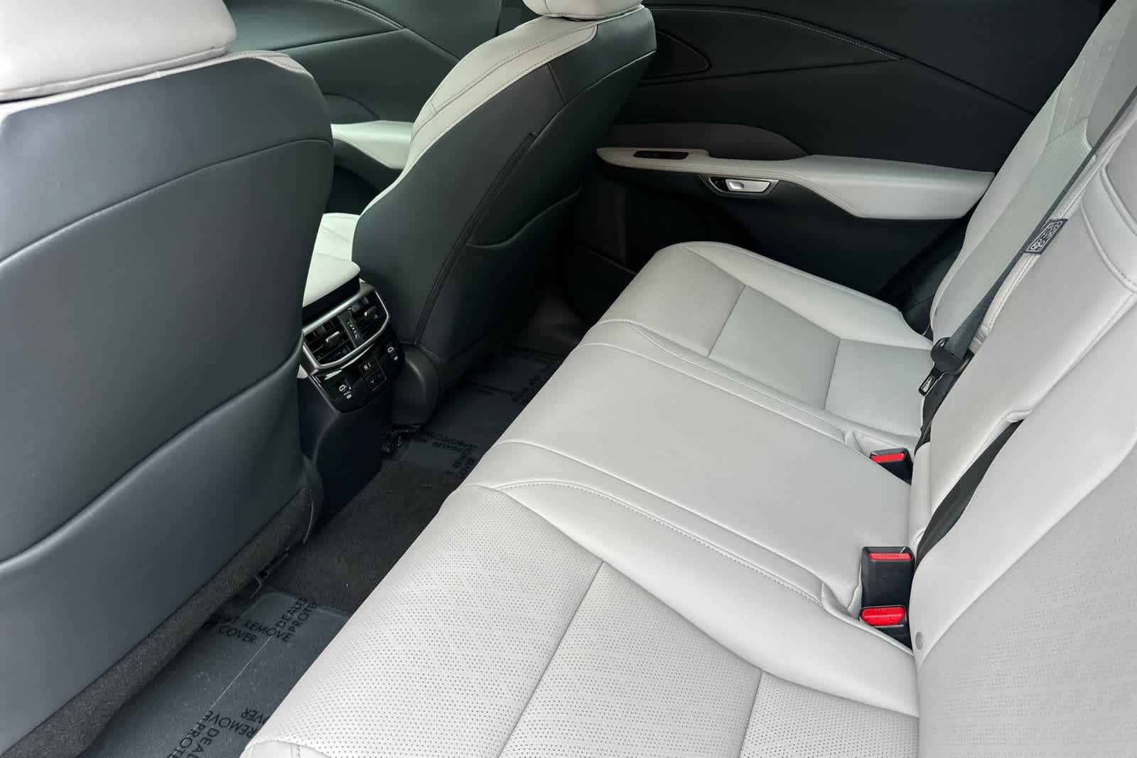 Thumbnail: 2025 Lexus RX - 4