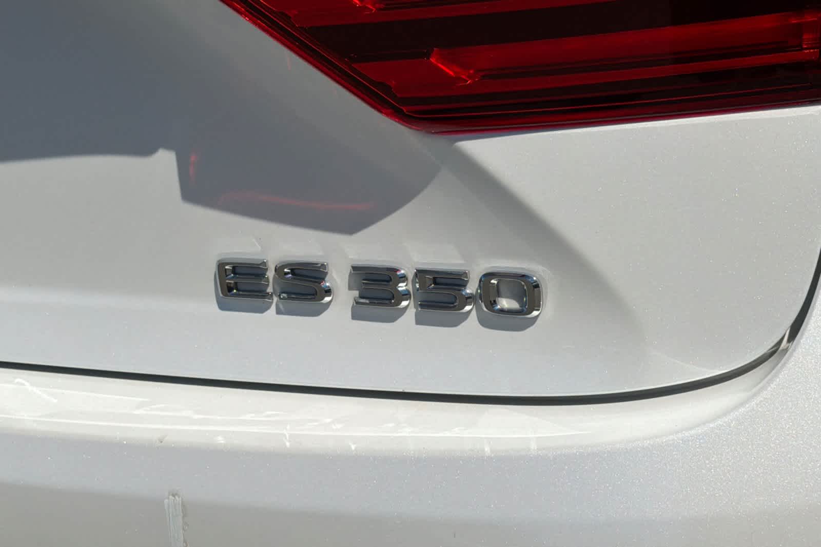 Thumbnail: 2016 Lexus ES - 31
