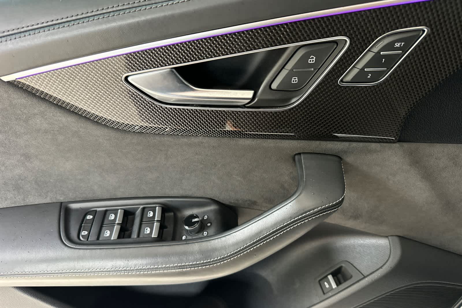 Thumbnail: 2021 Audi SQ8 - 12