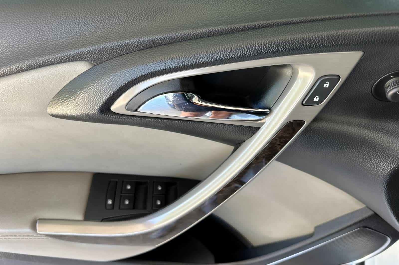 Thumbnail: 2017 Buick Verano - 12