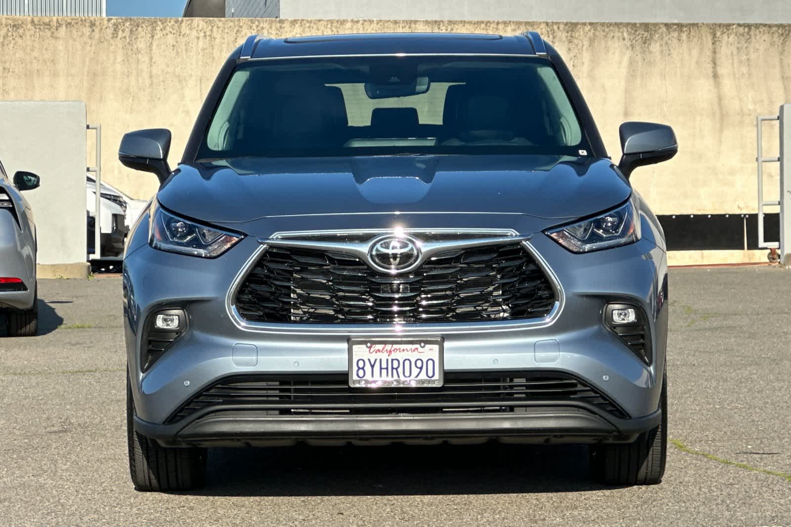 Thumbnail: 2021 Toyota Highlander - 10