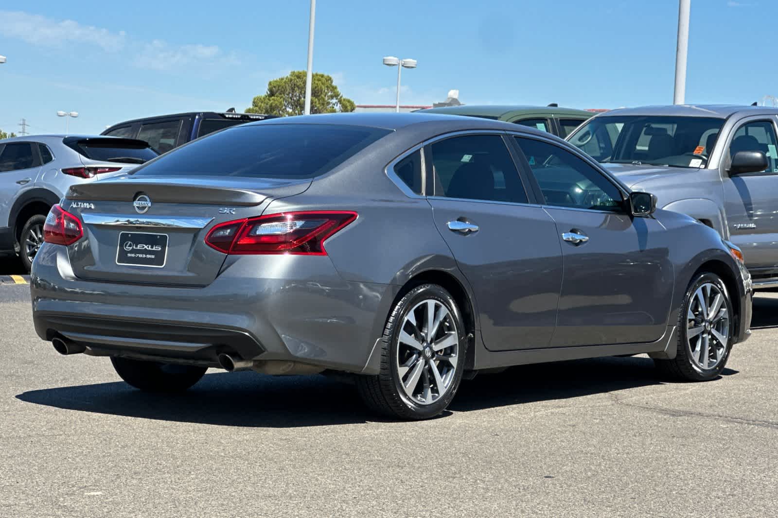 Thumbnail: 2017 Nissan Altima - 2
