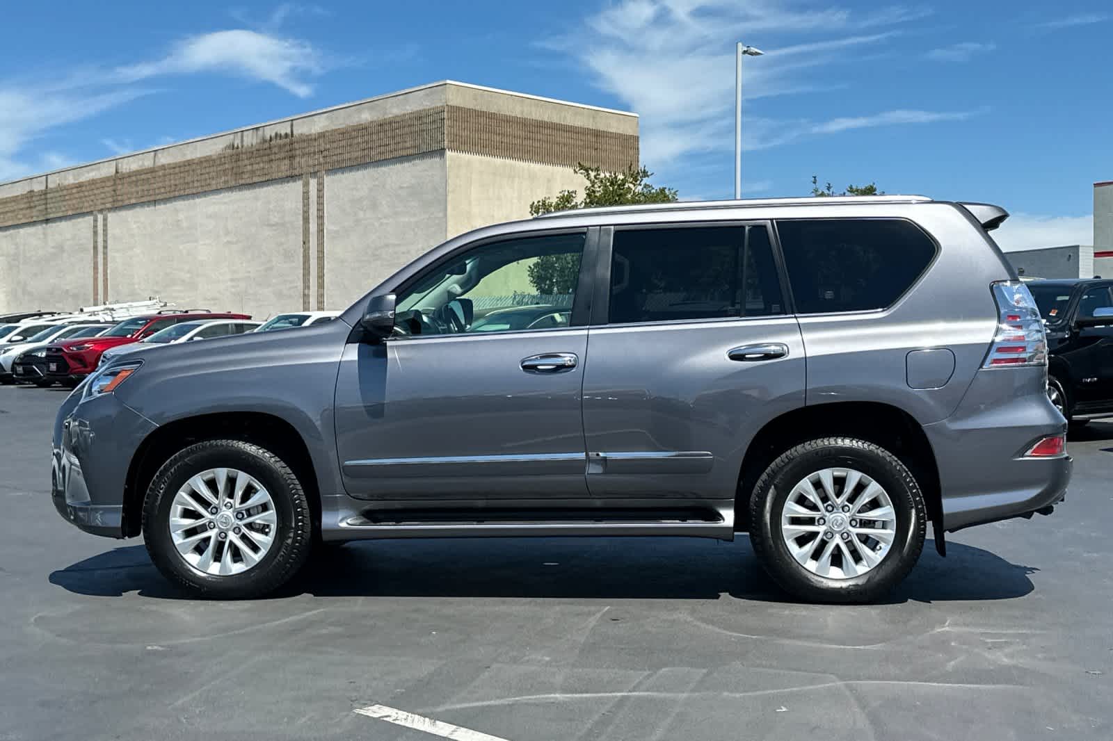 Thumbnail: 2015 Lexus GX - 9