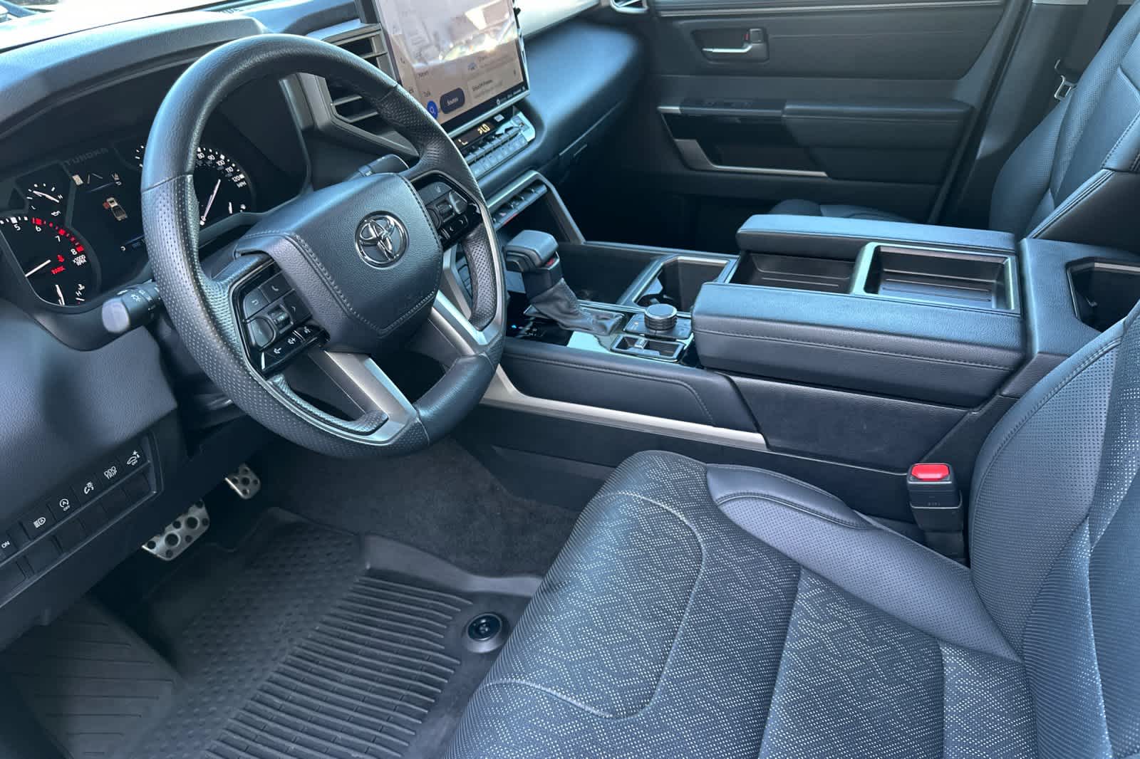 Thumbnail: 2022 Toyota Tundra - 11