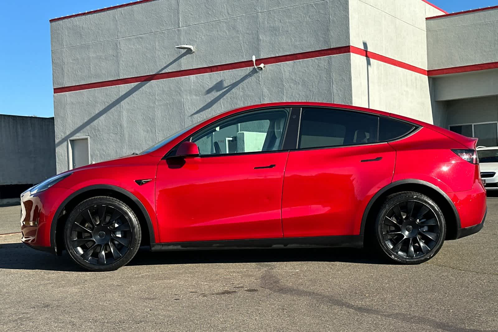 Thumbnail: 2021 Tesla Model Y - 9