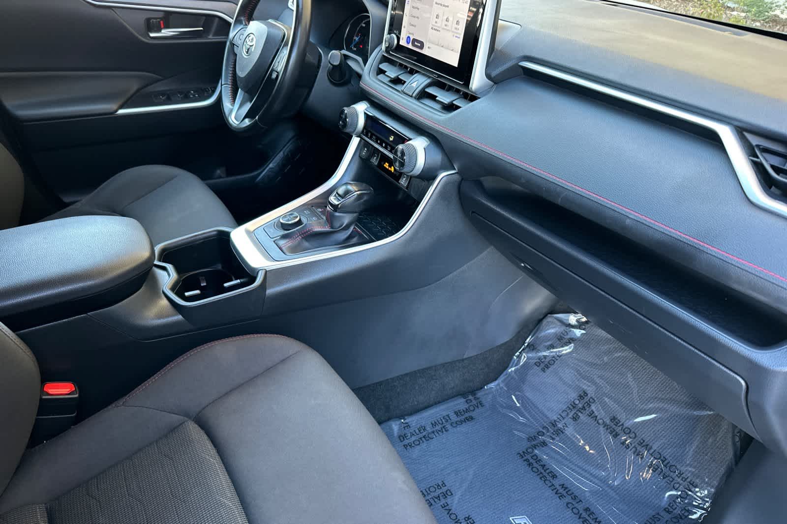 Thumbnail: 2023 Toyota RAV4 - 17