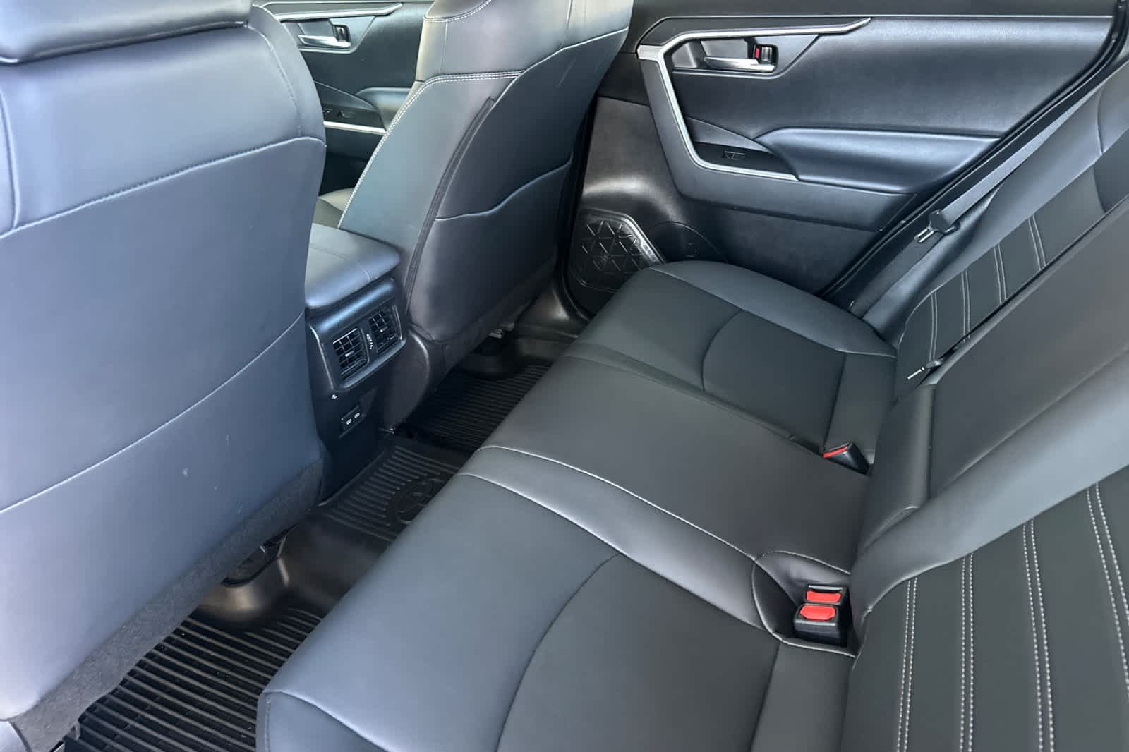 Thumbnail: 2024 Toyota RAV4 - 3