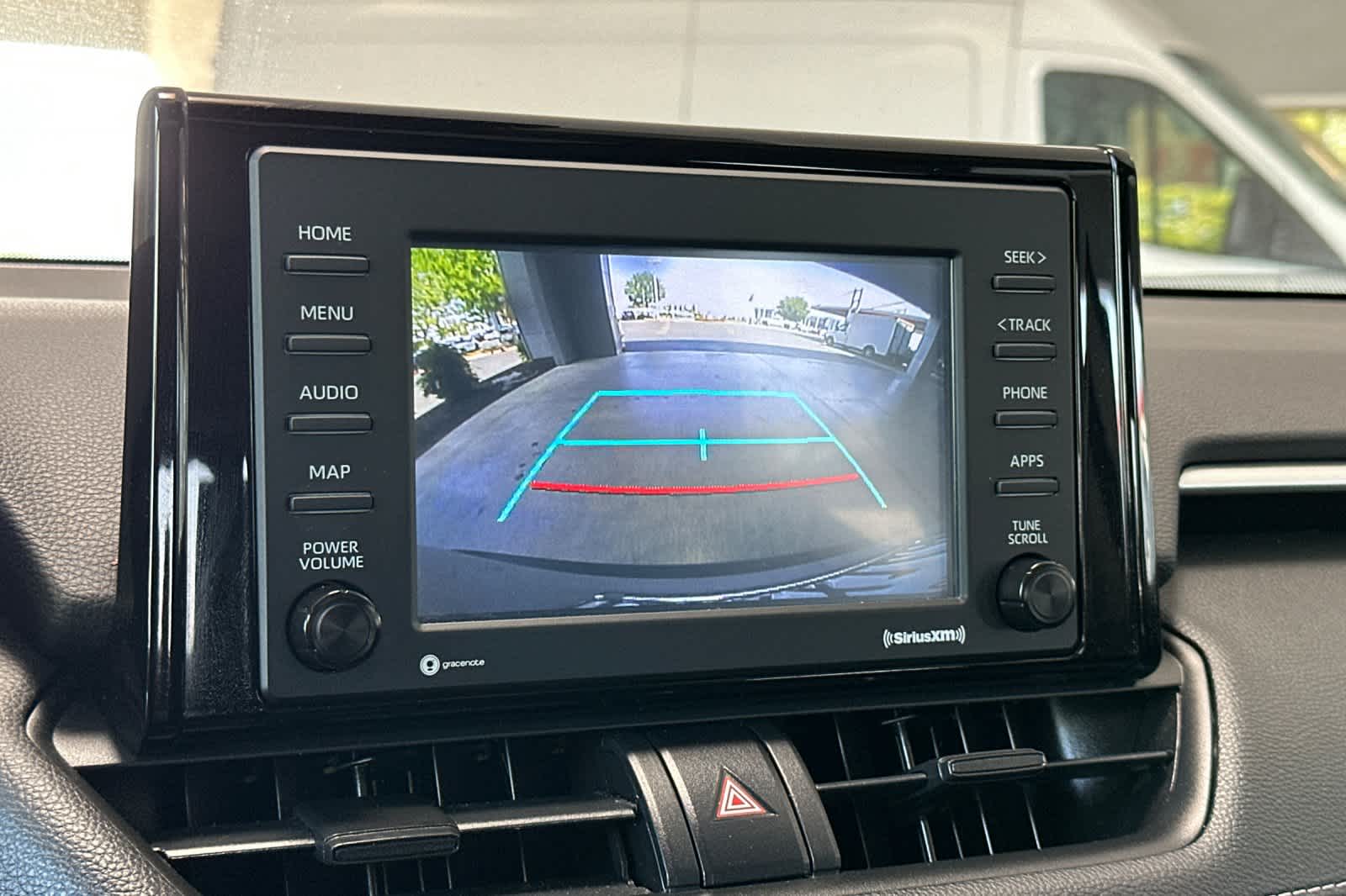 Thumbnail: 2021 Toyota RAV4 - 21