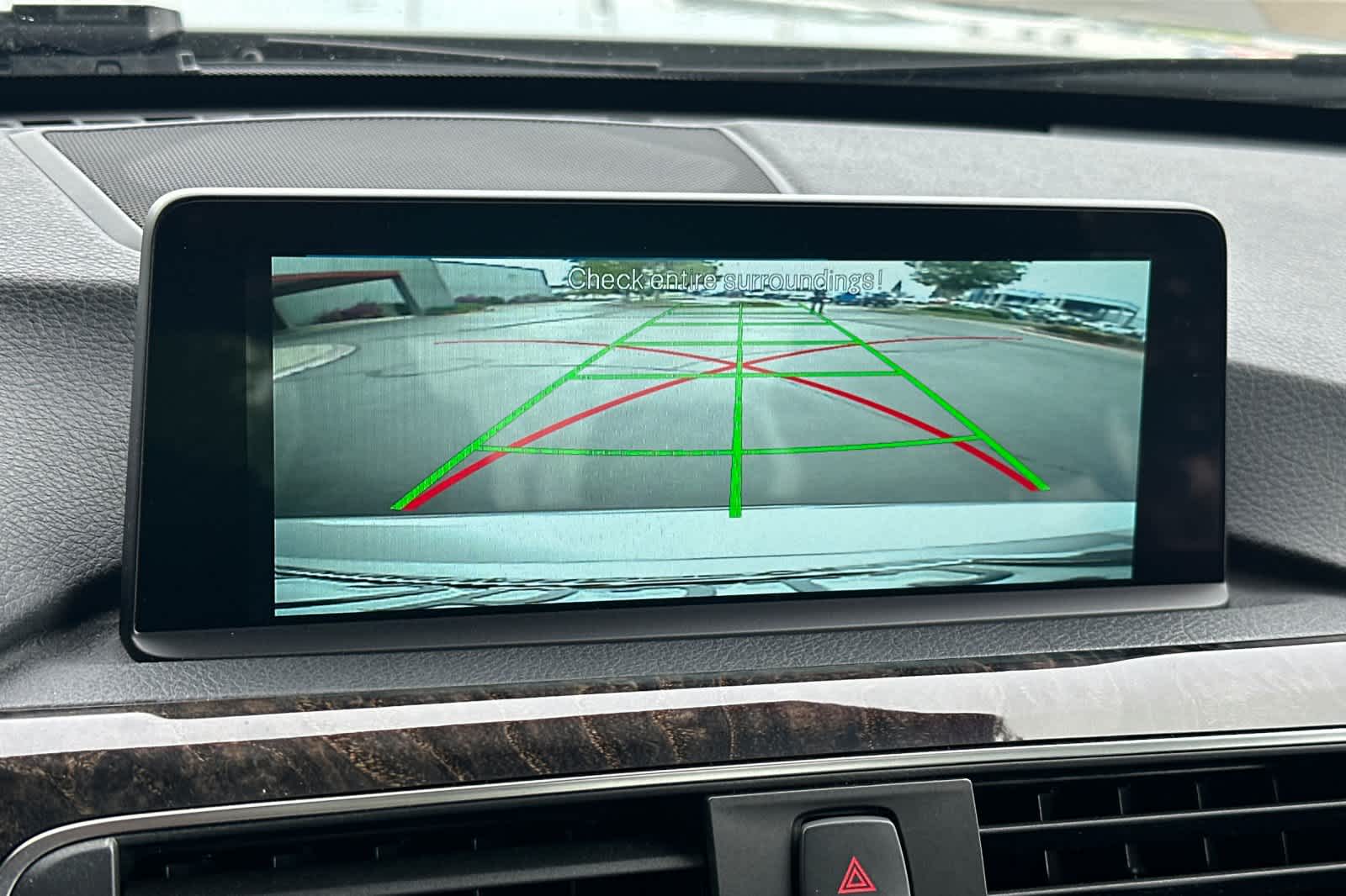 Thumbnail: 2016 BMW 3 Series - 21