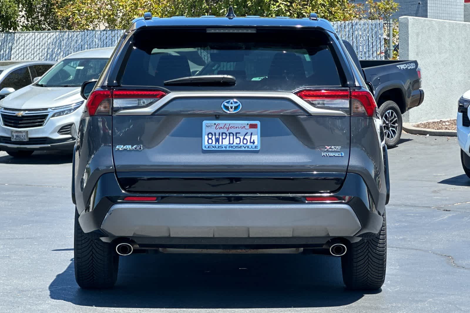 Thumbnail: 2021 Toyota RAV4 - 7