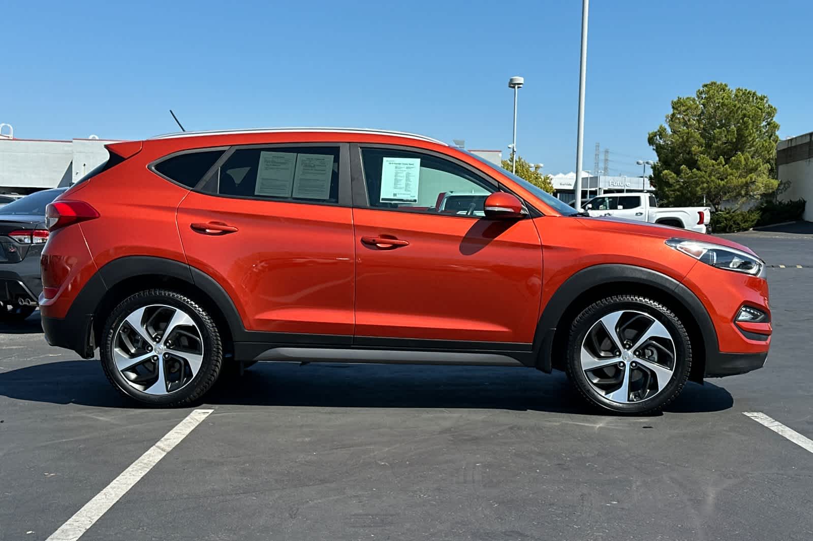 Thumbnail: 2016 Hyundai Tucson - 6