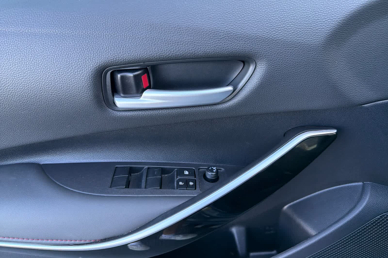 Thumbnail: 2024 Toyota Corolla - 12