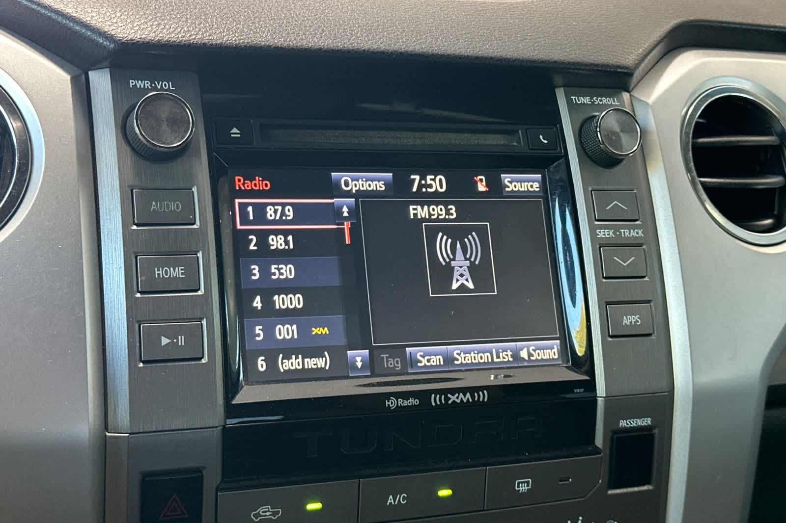 Thumbnail: 2016 Toyota Tundra - 19