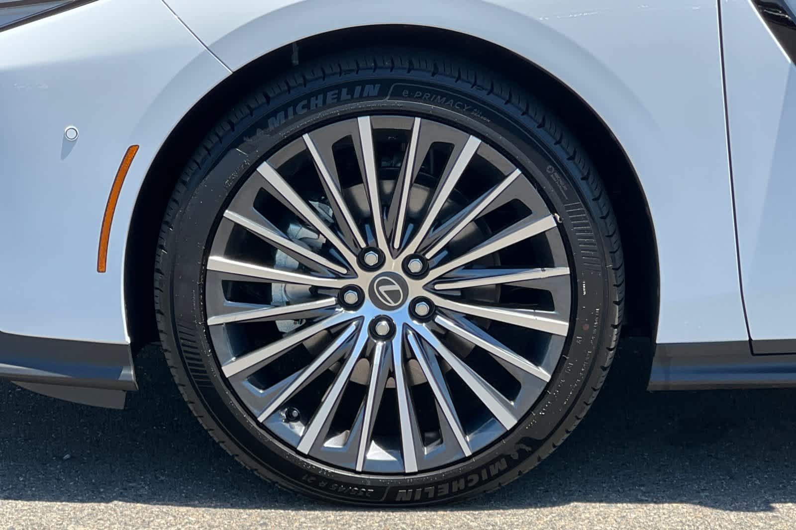 Thumbnail: 2026 Lexus ES - 31