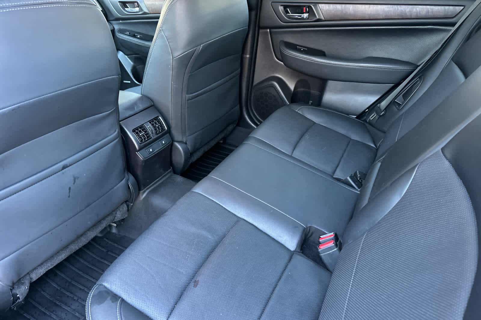 Thumbnail: 2016 Subaru Outback - 4