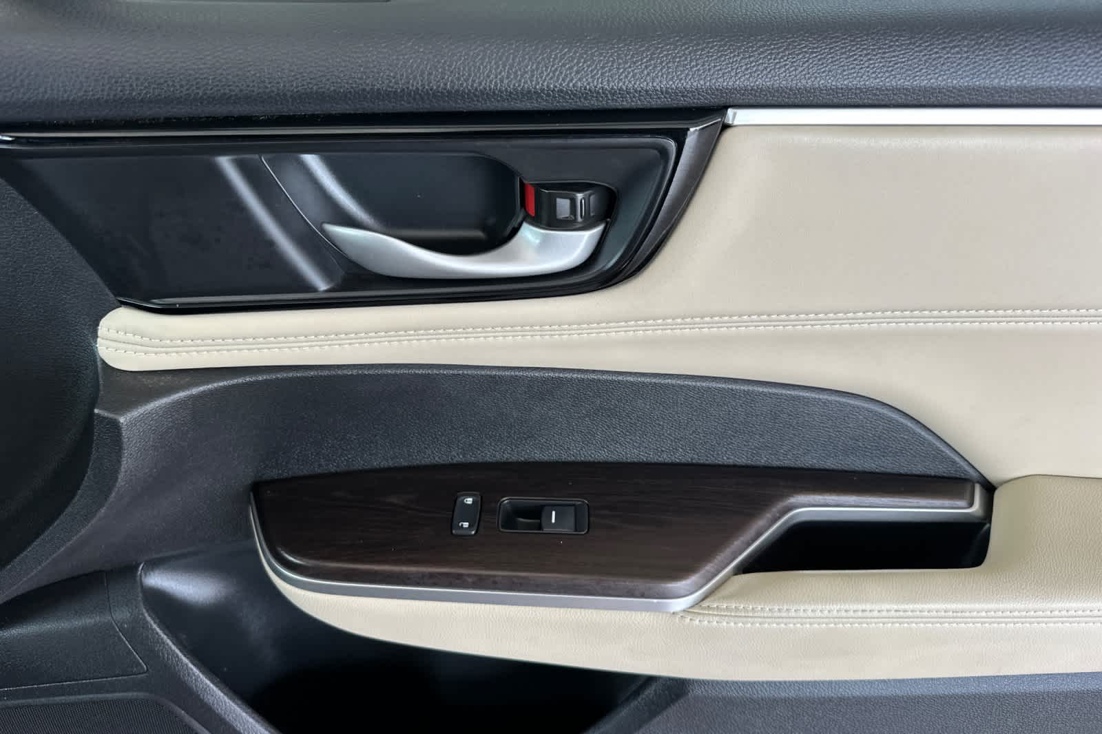 Thumbnail: 2019 Honda Clarity - 17