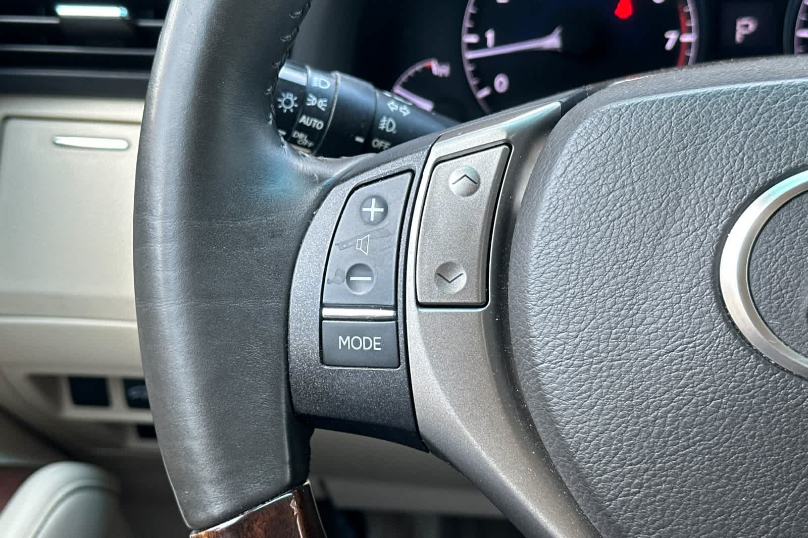 Thumbnail: 2013 Lexus RX - 26