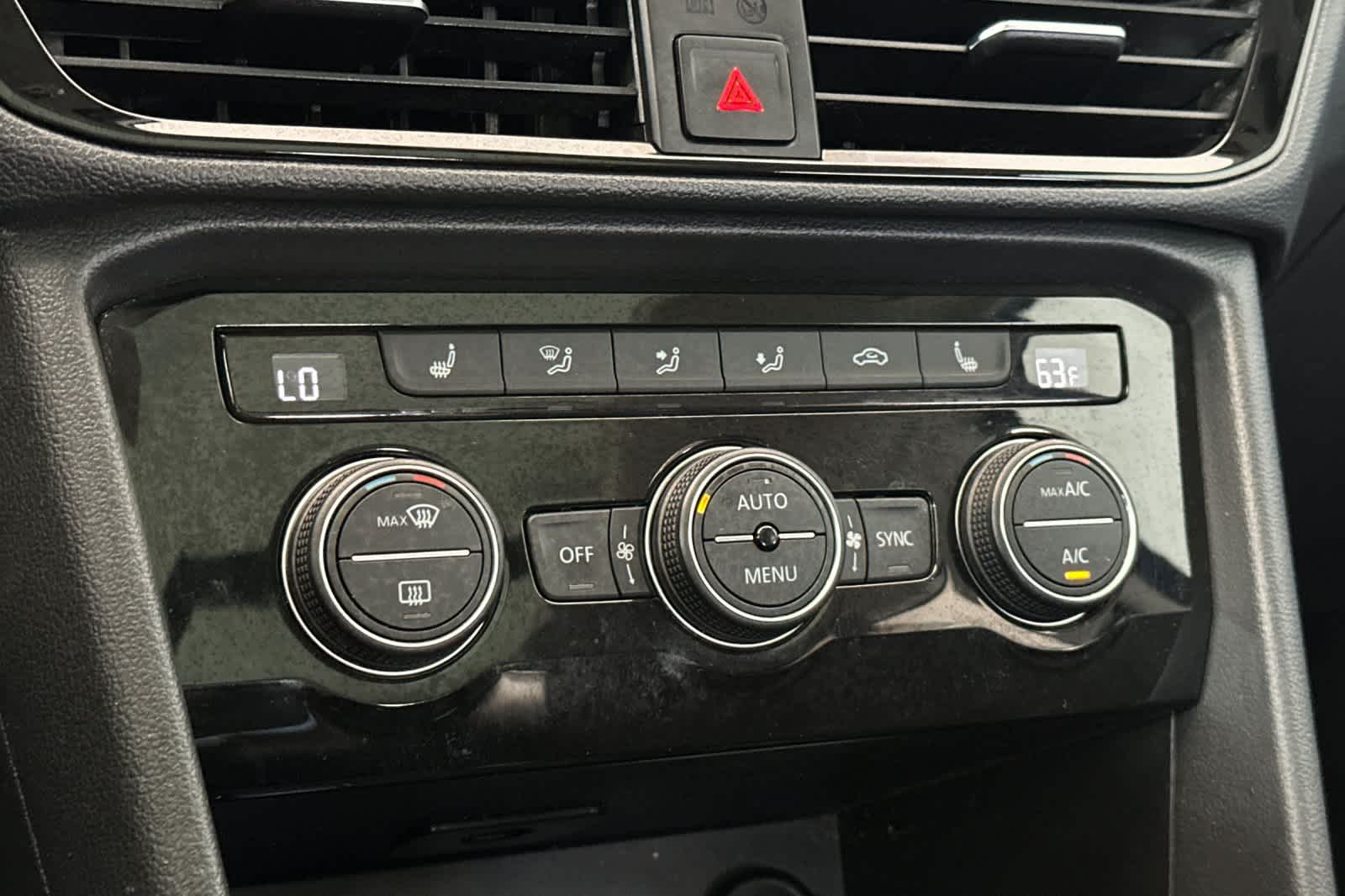 Thumbnail: 2024 Volkswagen Taos - 22