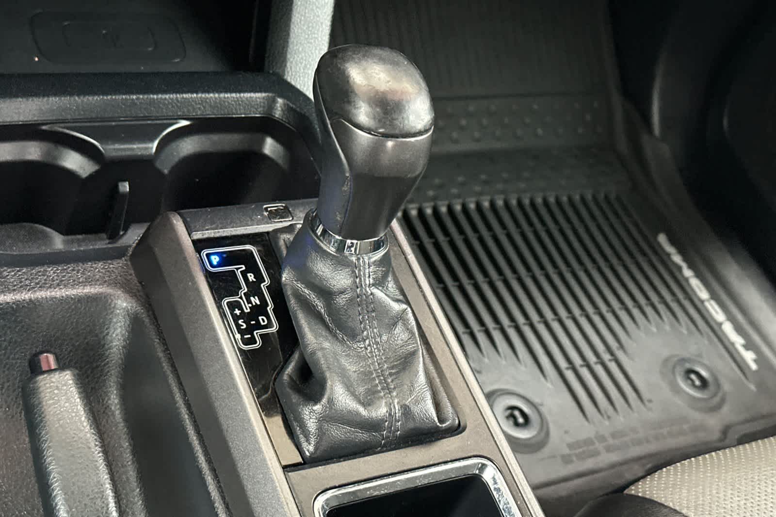 Thumbnail: 2018 Toyota Tacoma - 22