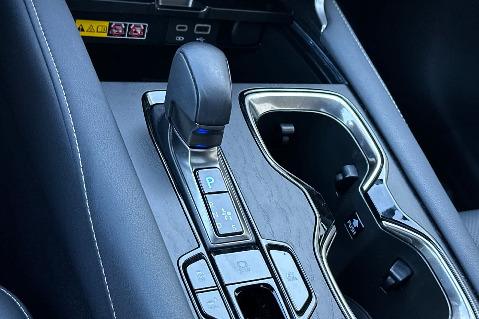 Thumbnail: 2025 Lexus RX - 24