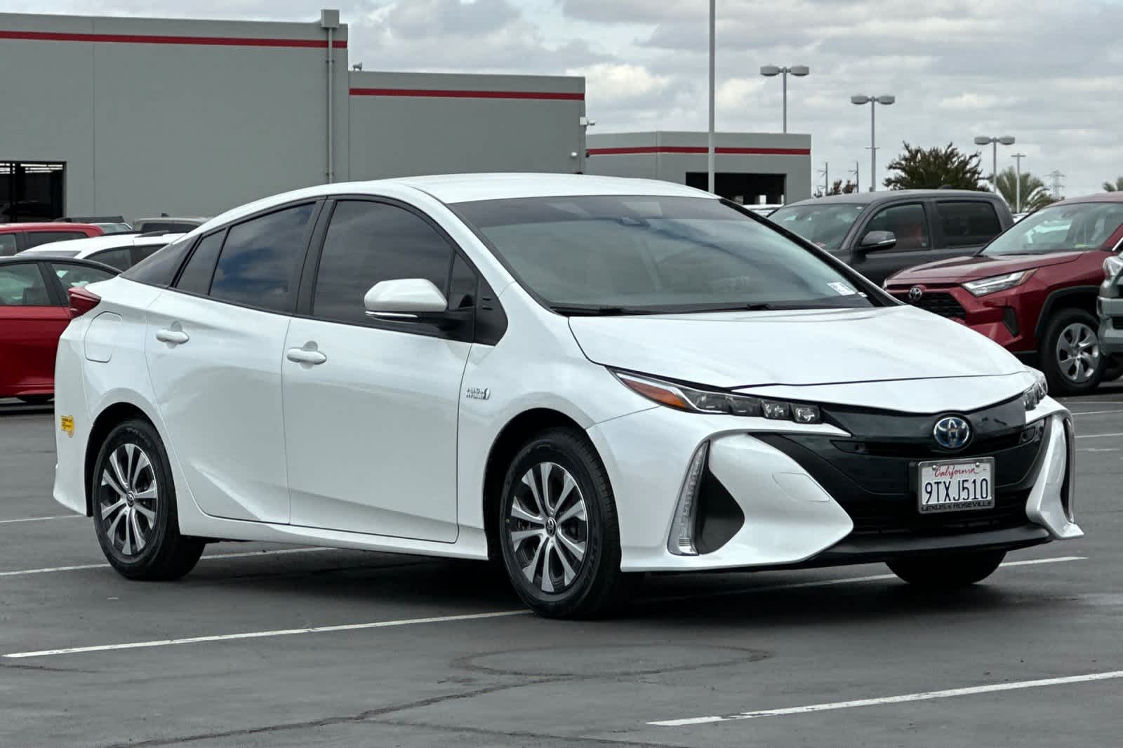 Thumbnail: 2022 Toyota Prius Prime - 5