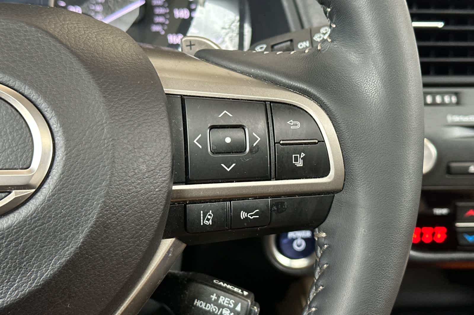 Thumbnail: 2022 Lexus RX - 28