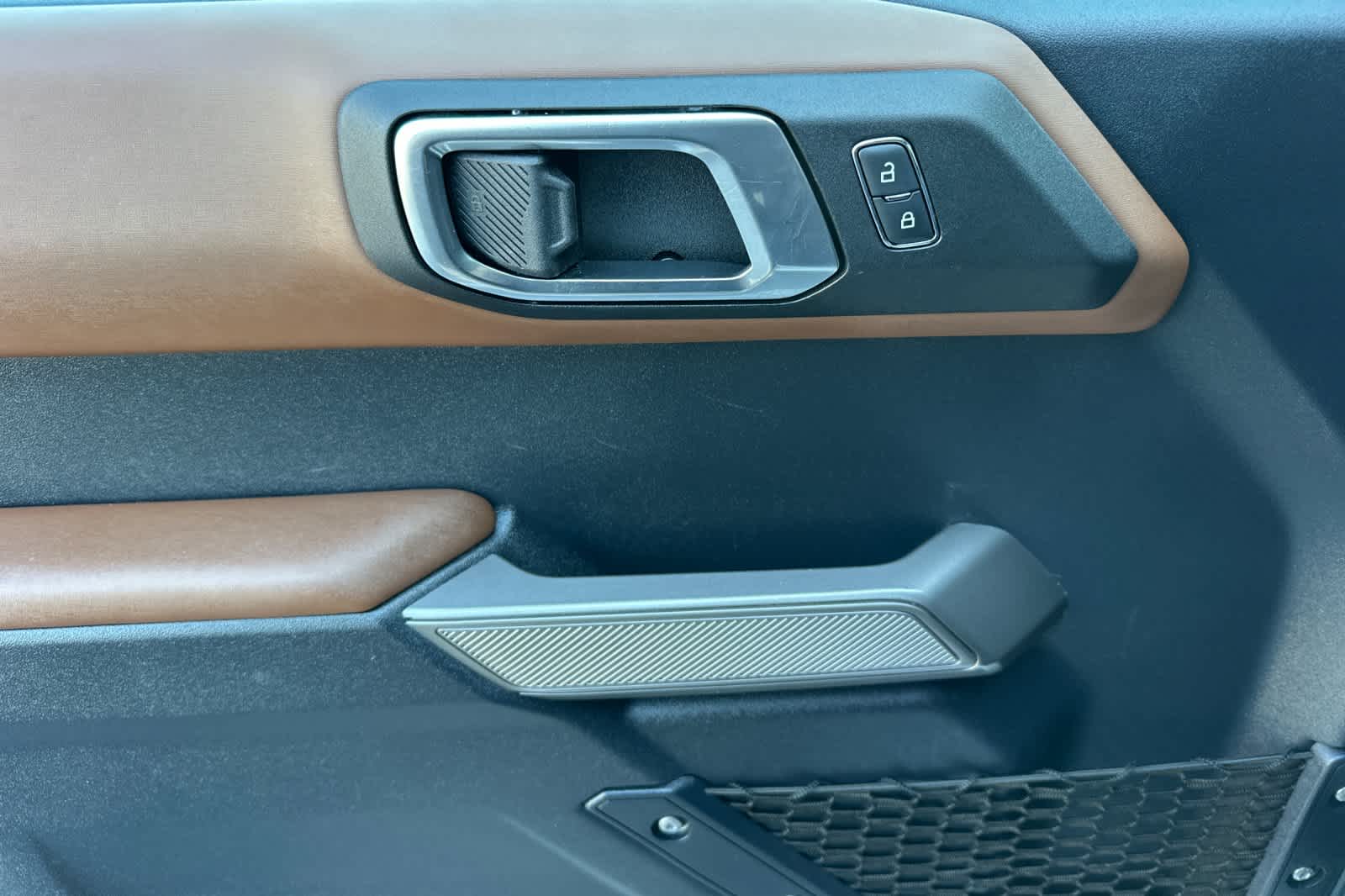 Thumbnail: 2022 Ford Bronco - 12