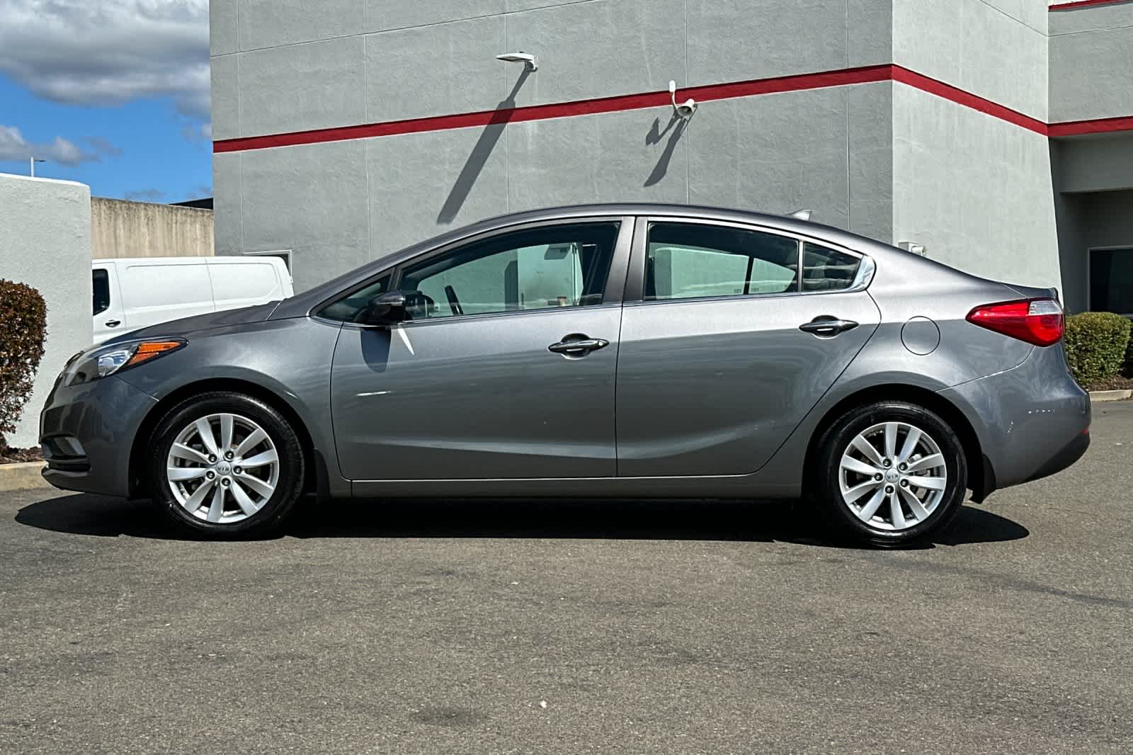 Thumbnail: 2014 Kia Forte - 9