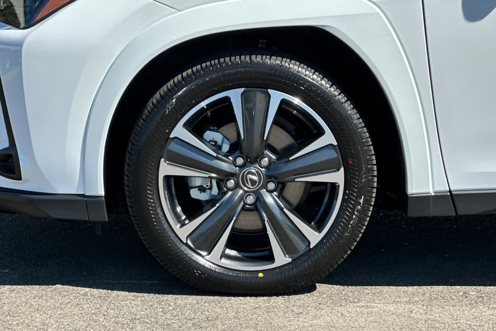 Thumbnail: 2026 Lexus UX - 31