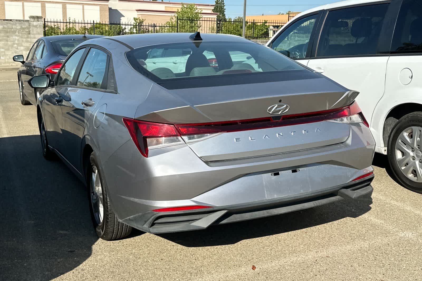 Thumbnail: 2021 Hyundai Elantra - 4