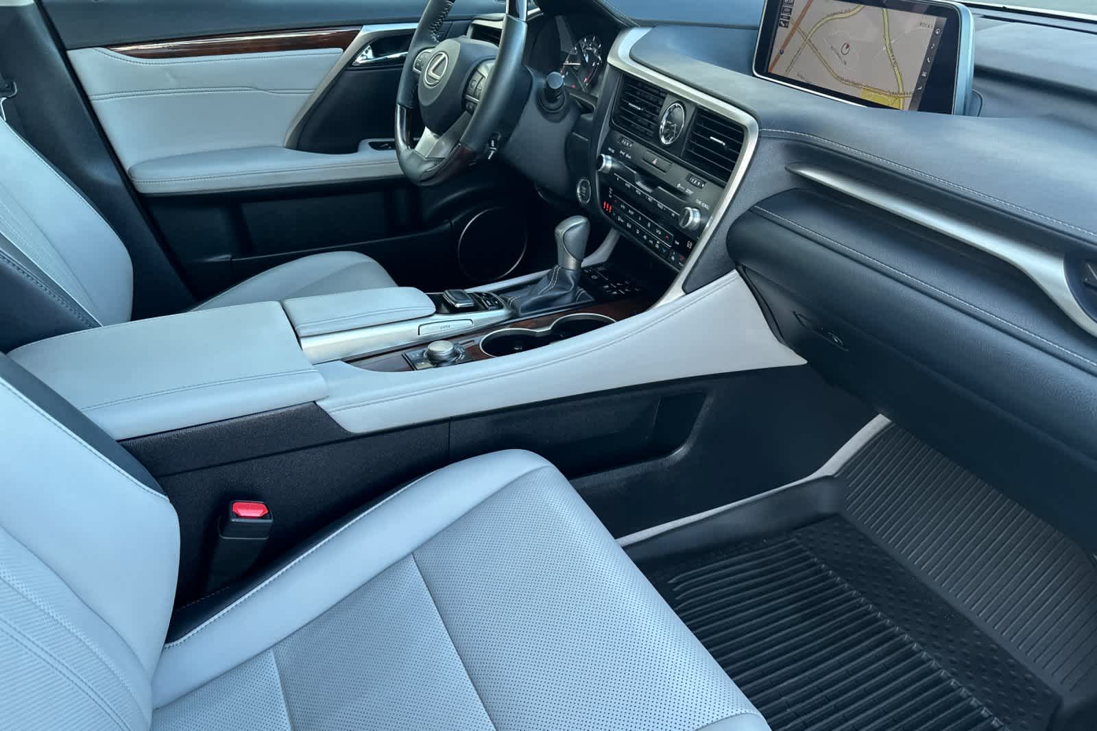 Thumbnail: 2017 Lexus RX - 16